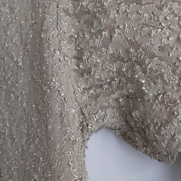 4/$15 women short sleeves top - Picture 4 of 6